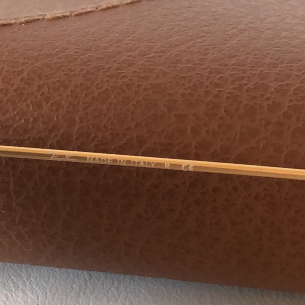 Ray Ban Large Aviators - Picture 4 of 6